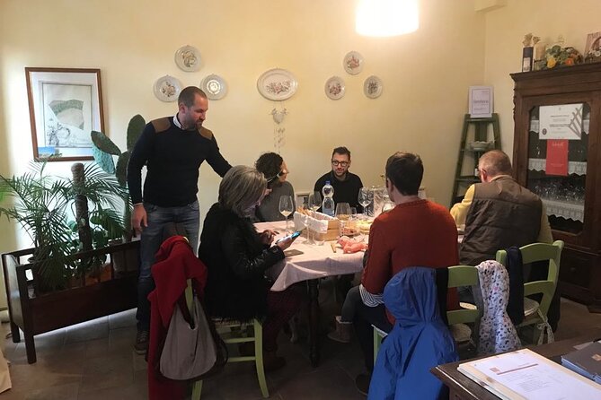 Barolo & Barbaresco Wine Experience with a Local Winemaker / Alba - Quick hits you can plan around