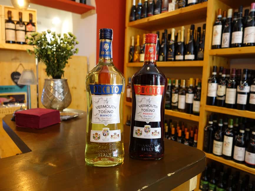 Easy Vermouth Tasting in Turin City Center - Pairings that make the flavors clearer (olives, cheeses, dried fruit)