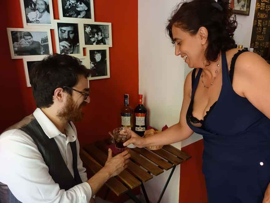 Easy Vermouth Tasting in Turin City Center - The 60-minute tasting flow: white vermouth, red vermouth, vermouth spritz