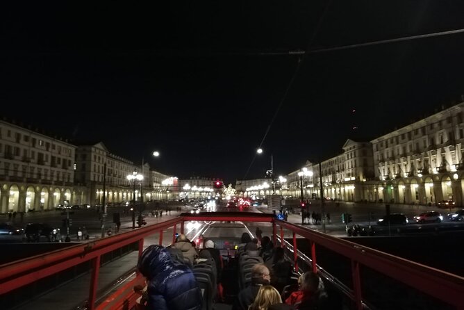 Luci d'Artista City Tour - Stop in Turin: the Luci d’Artista light installations and how to photograph them