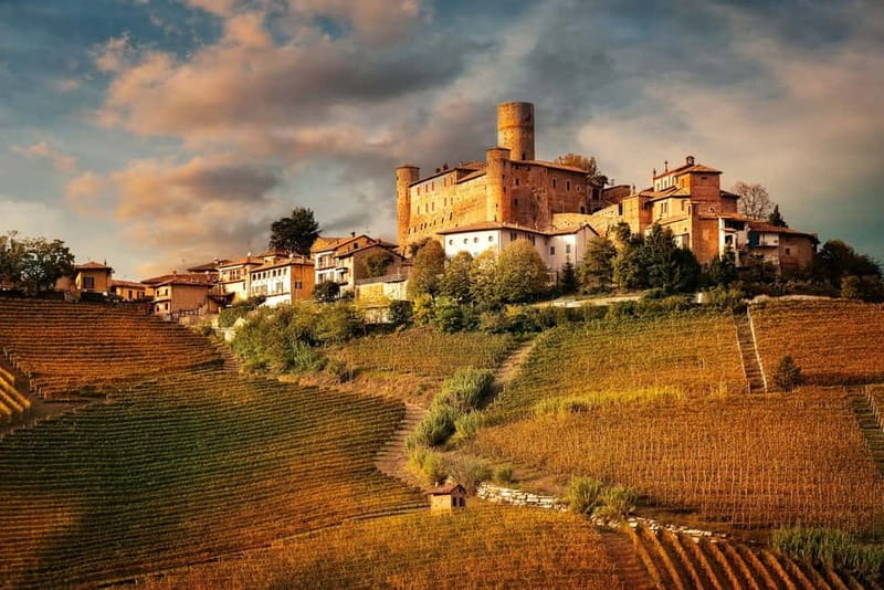 Piedmont: Winery Tour, Taste Barolo, Barbaresco & Local Food - Langhe and Barolo Country: why this location matters