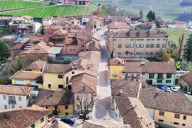 Private E-bike Tour " Langhe del Barbaresco " - Asphalt only - Stop 2: Treiso’s hilltop postcard village (and why 30 minutes is enough)