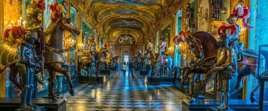 Royal Palace of Turin Skip-the-Line Ticket and Guided Tour - Inside the Savoy residence: rooms you will actually remember