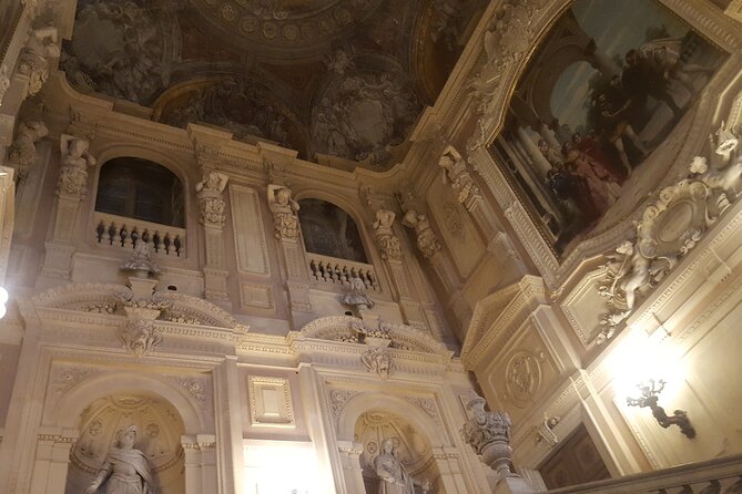Skip-the-Line Ticket and Guided Royal Palace of Turin Group Tour - Guides, English, and that small-group rhythm (up to 20 people)