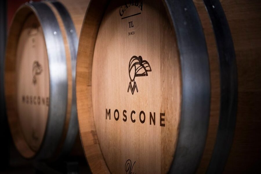 The Dosman: Winetasting in La Morra - The three wines: Sirì Rosè, Langhe Chardonnay DOC, Dolcetto d’Alba DOC