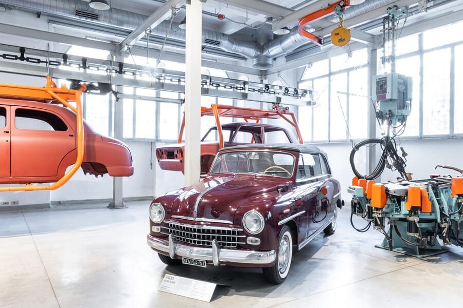 Torino: FIAT Historic Museum and Lingotto District Tour - Pista 500 today: turning an old test circuit into public art