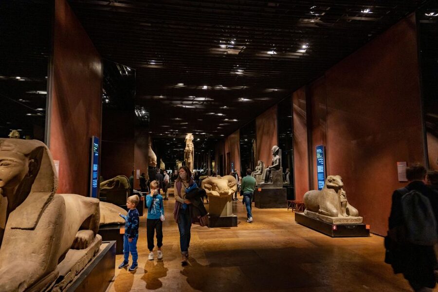 Turin: Egyptian Museum Small Group Skip-the-Line Guided Tour - Getting There and Meeting Your Guide at Carignano Square
