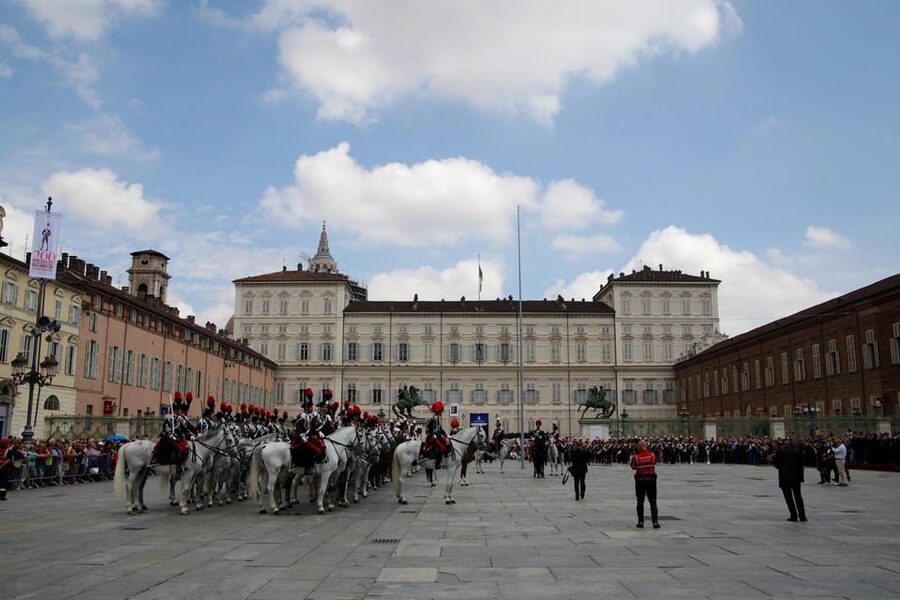 Turin: Entrance ticket for Palazzo Reale & audioguide - Entering on the Piano Nobile: the grand rooms that set the tone