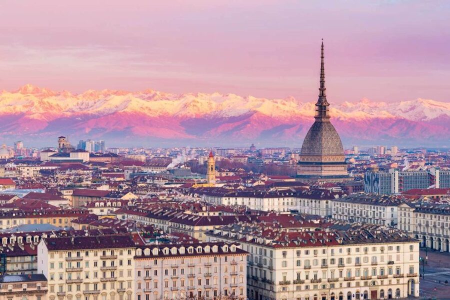 Turin: Guided Sightseeing Walking Tour - Piazza Castello: Palazzo Madama and Palazzo Reale in the City Core