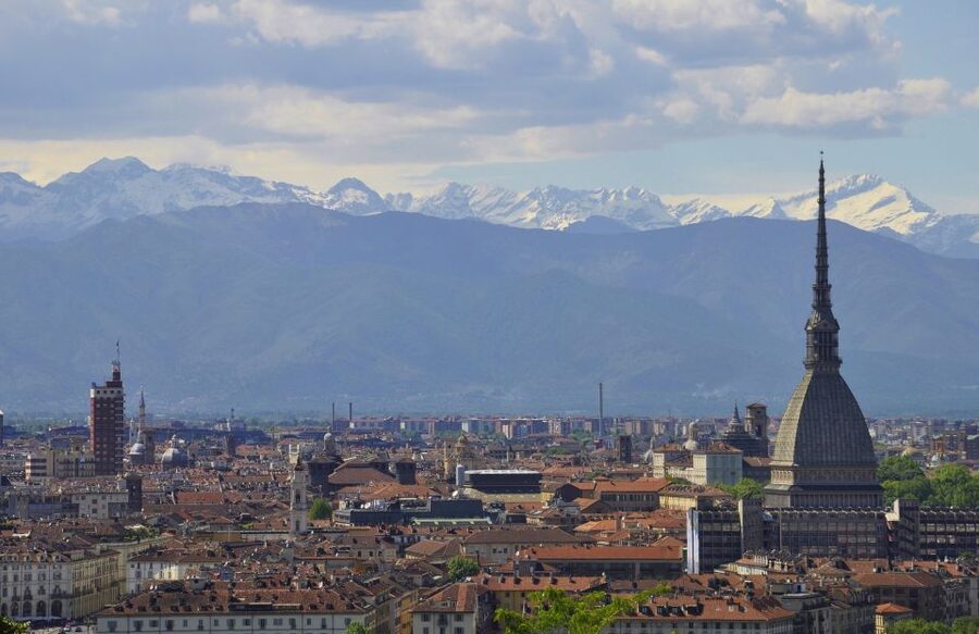 Turin: Historical Walking Tour by Night - How the guide makes it worth it (Alessandro is a recurring highlight)