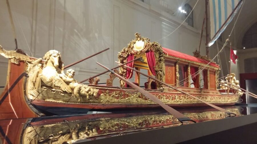 Turin: Palace of Venaria Guided Tour - Languages and group format: make sure you’ll understand everything