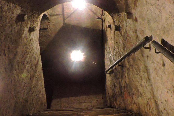 Turin: Torino Sotterranea® guided tour - Rifugio Antiaereo: wartime survival under Turin