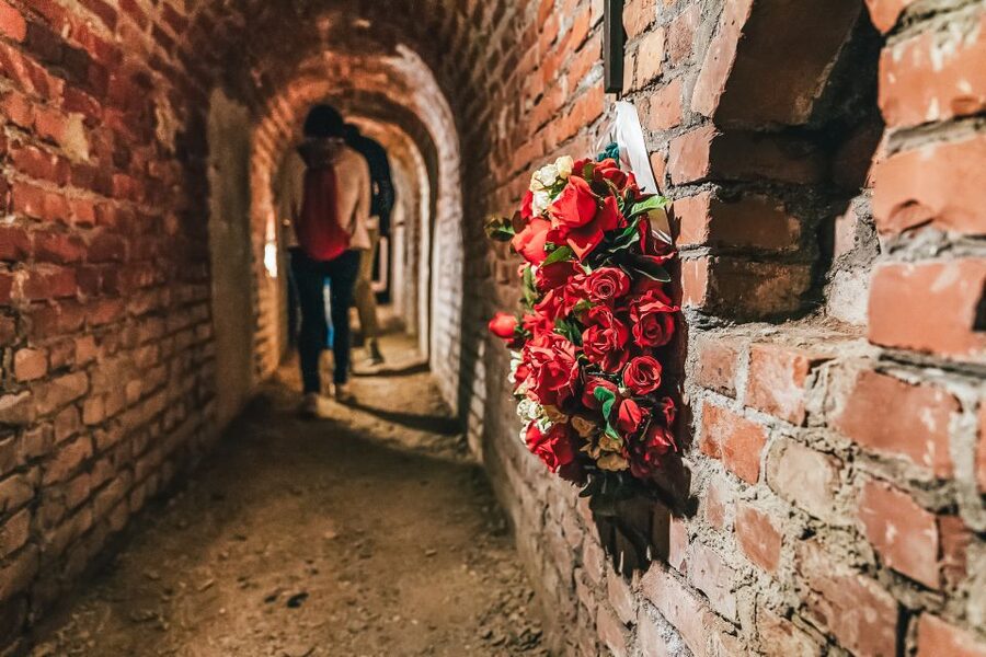 Turin: Underground Tunnels Guided Tour - The guide experience: the real reason the tour gets such strong ratings